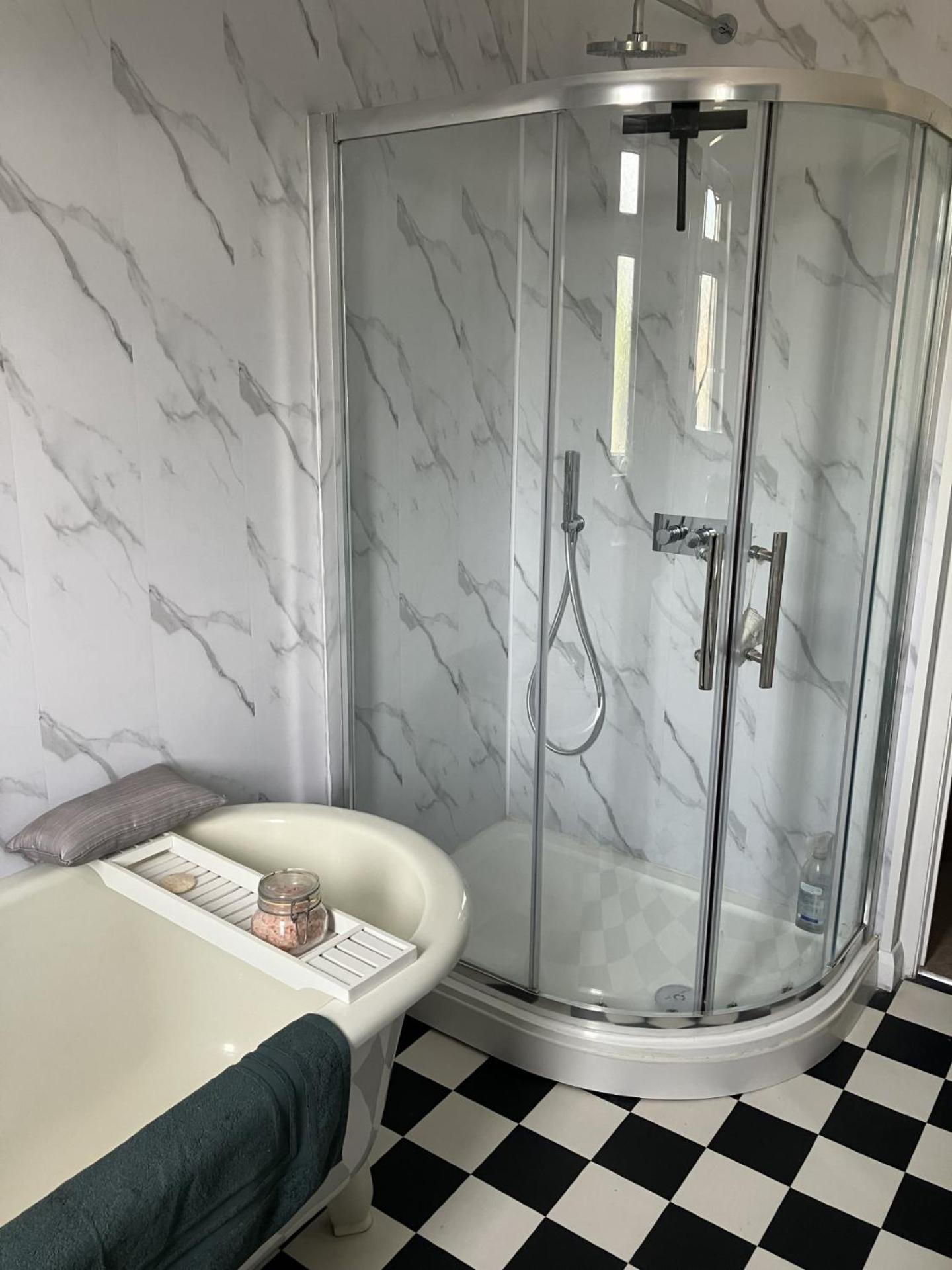 Our Beautifully Renovated Home チチェスター エクステリア 写真