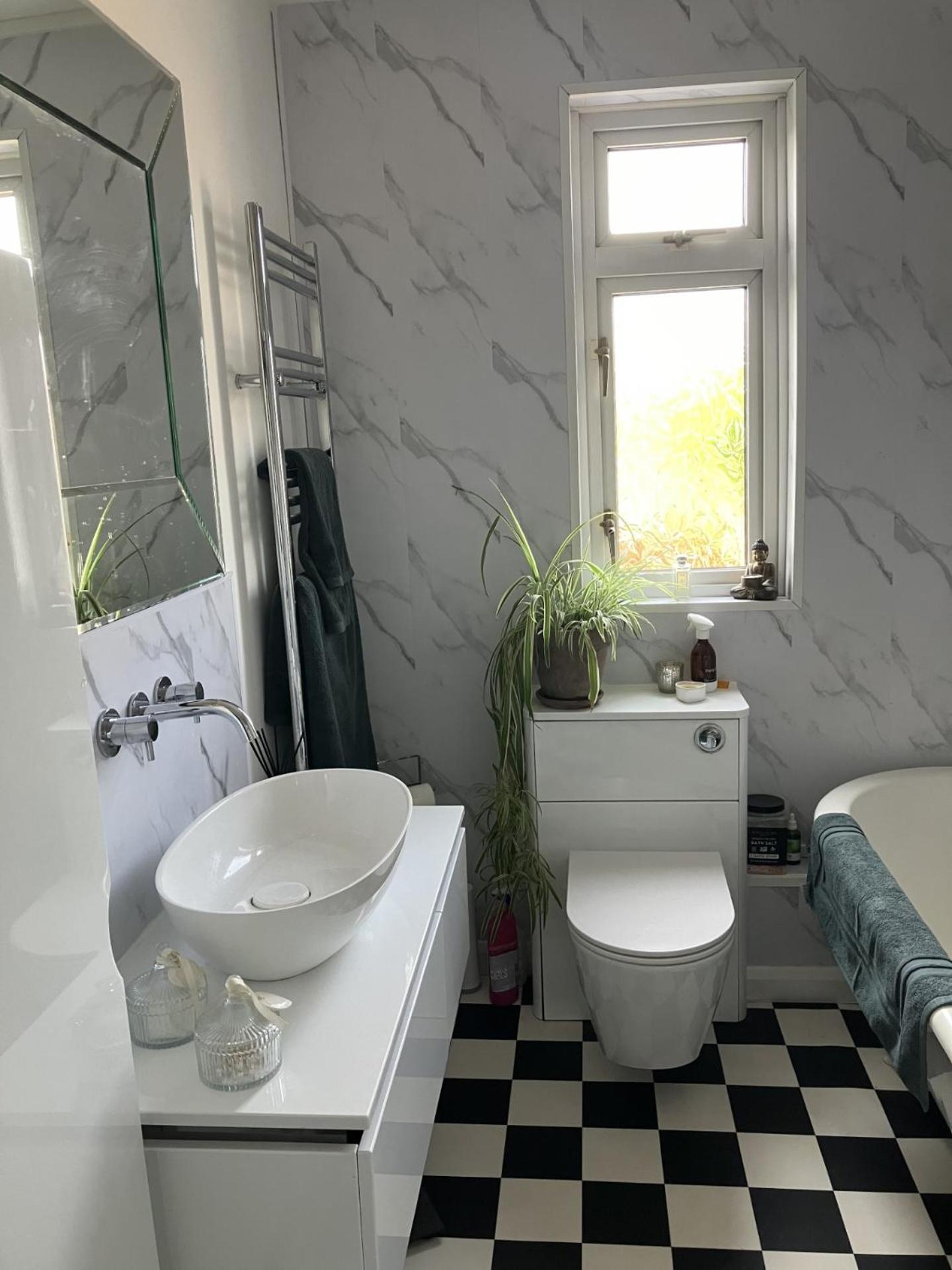 Our Beautifully Renovated Home チチェスター エクステリア 写真