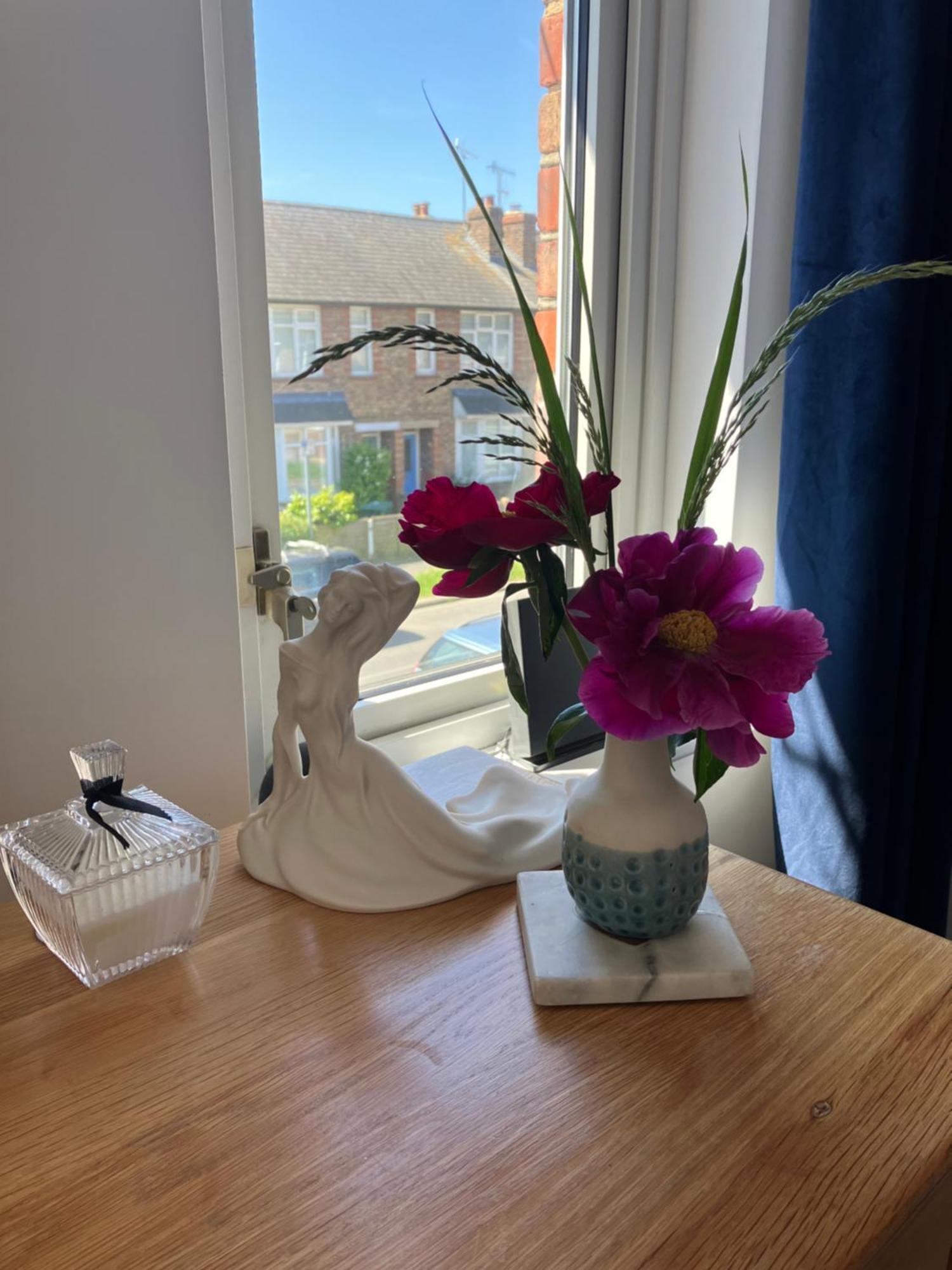 Our Beautifully Renovated Home チチェスター エクステリア 写真